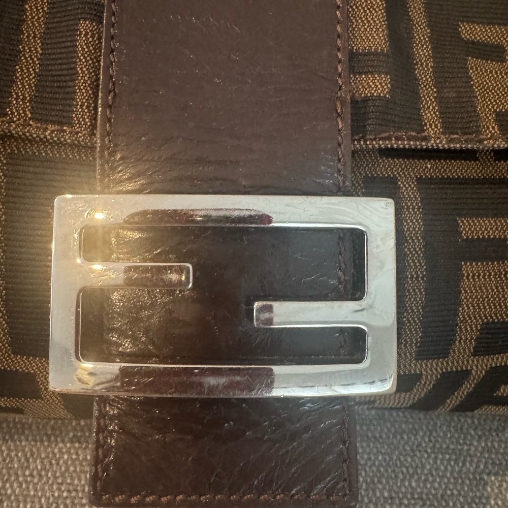 Fendi Black and Brown Shoulder Bag - Picture 2 of 16